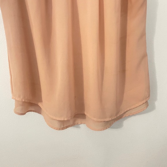 Monteau Peach Scallop Flutter Sleeve Chiffon Pleated Keyhole Top Size Medium - Picture 5 of 6